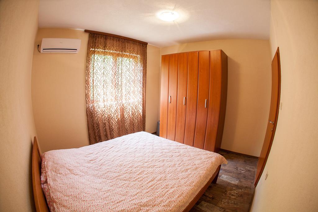 Apartment Bambo Tre Sorrele Котор Екстериор снимка