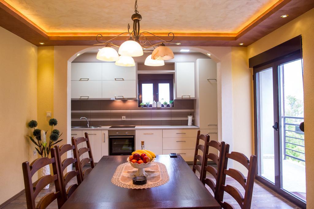 Apartment Bambo Tre Sorrele Котор Екстериор снимка