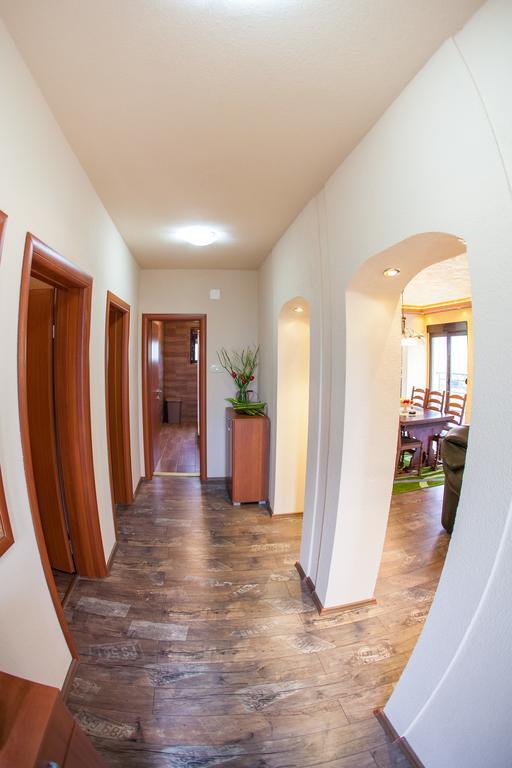 Apartment Bambo Tre Sorrele Котор Екстериор снимка